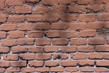 Havan topları arasında şekil bozukluğu ve örümcek yuvası olan kil maddeler.