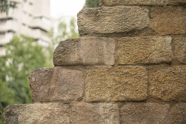 いくつかのブロックがない日びっしょり石の壁の背景 石の質感の背景 — ストック写真