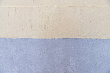 İki farklı renge boyanmış bir beton duvar. Vektör çimento dokusu arkaplanı