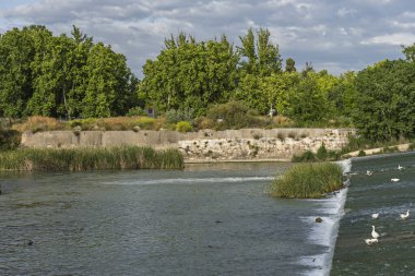 Real de Aranjuez, mimari, sanat, doğa ve tarihi birleştiren eşsiz bir yerdir.