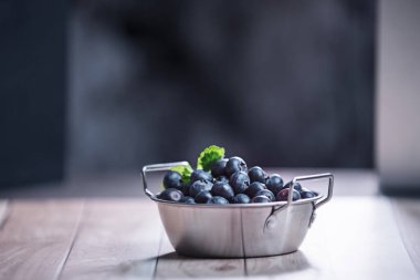 Yabanmersini harika bir antioksidan kaynağıdır. C vitamini ve lif. Bu da onları sağlıklı bir besin kaynağı yapar.