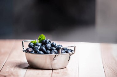 Yabanmersininden zevk almanın en basit ve en lezzetli yolu onları doğrudan...