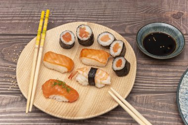  Nigiri, Japon mutfağının aşçılık geleneğinin bir kanıtıdır..