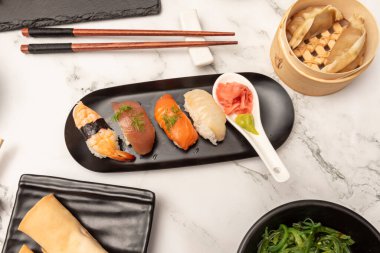 Çiğ balık Nigir o 