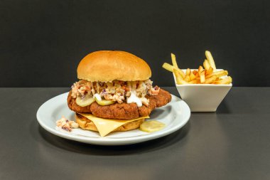 Klasik vakumlu sığır burgerlerinin yanı sıra, belirli diyetlere uyanlar veya farklı tatları denemek isteyenler için sayısız alternatif vardır.