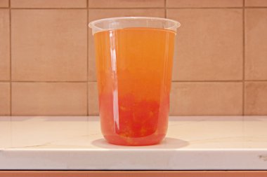  Herhangi bir köpüklü çayın temeli elbette çaydır.. 