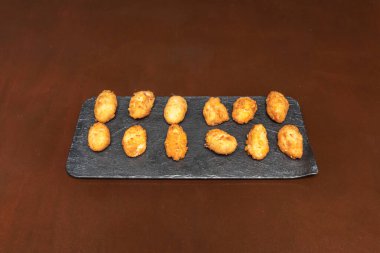 Fransa 'da, bchamel temel bir sostu, İspanya' da ise,  