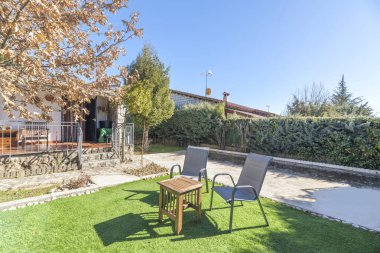 Açık Kanepeler ve Armsandalyeler: Esnek yapılandırmalara izin veren modüller