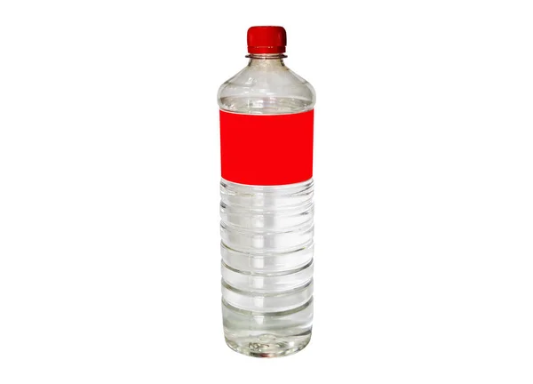 Plastikowe Butelki Czystej Wody Źródlanej Izolowanym Tle Czerwonym Plastikowym Pokrywą — Zdjęcie stockowe