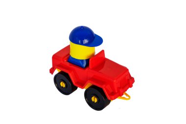 Çocuk oyuncağı, beyaz arka planda kırmızı plastik araba.