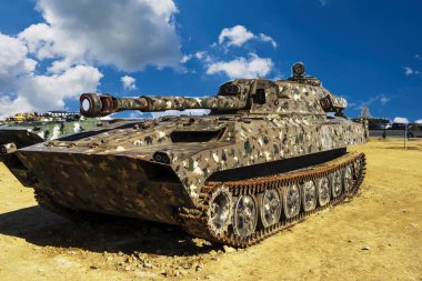 Savaş tankları ve teknoloji. askeri teknoloji. Pankartlar ve reklamlar için geniş resim