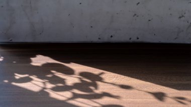 Ahşap masa. Soyut ışık eski ahşap arka planda.