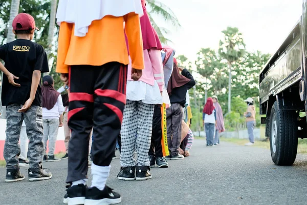 South Sulawesi Indonesia Agosto 2023 Estudiantes Primaria Hacen Ejercicios Senderismo —  Fotos de Stock