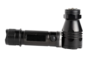 Siyah Metal Flashlight transparen arkaplanda izole edildi