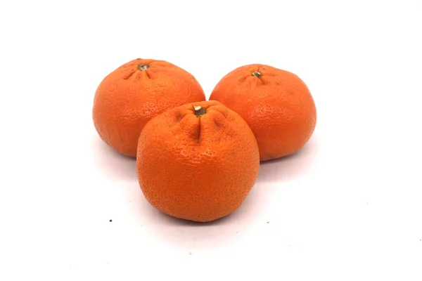 白色背景的水果和橙子图片 — 图库照片