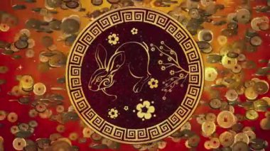 Çin Bahar Festivali, kırmızı arka planda düşen altın sikkeler Yeni Yıl kutlamaları için zenginliğin sembolü. Yüksek kalite 4k görüntü