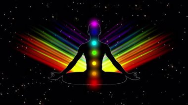 Erkek şekli meditasyonda bulunur, döngüsel 3D aura animasyonu: çakraların, enerjinin ve ışığın meditasyon için görselleştirilmesi, kusursuz döngü animasyonu. Yüksek kalite 4k görüntü