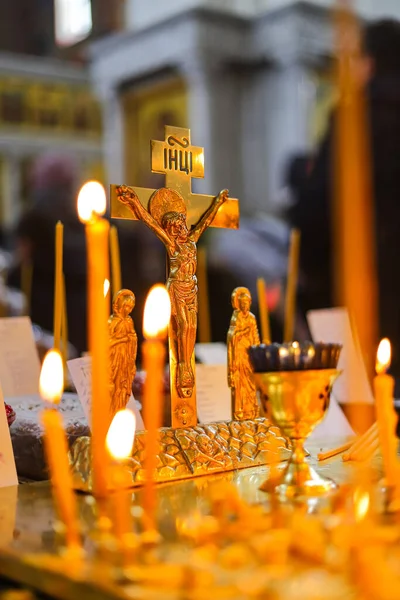Панахіда Похоронна Літургія Православній Церкві Християни Світять Свічки Перед Православним — стокове фото