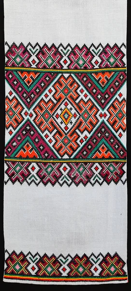 ウクライナの刺繍の国家装飾 古代ウクライナのシャツ タオルやその他の製品の装飾 刺繍やパターンの配置 — ストック写真