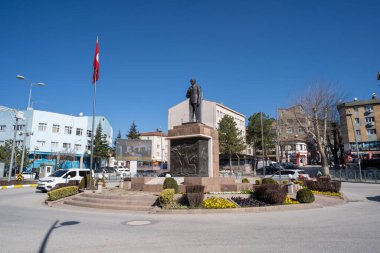 Cankiri şehir merkezindeki Atatürk Anıtı. Cankiri, Türkiye - 21 Mart 2023.