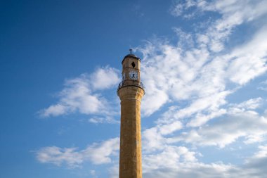 Corum Clock Tower, Corum ilinin Merkez ilçesine bağlı bir saat kulesidir. Corum, Türkiye - 21 Mart 2023.