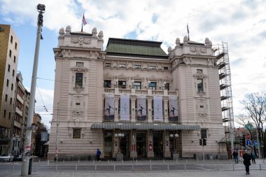 Cumhuriyet Meydanı 'ndaki Belgrad Ulusal Tiyatrosu. Belgrad, Sırbistan - 31 Mart 2023.