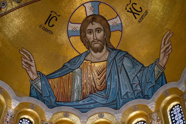 Christ Pantocrator, Saint Sava Kilisesi, Sırp Ortodoks Kilisesi. Belgrad, Sırbistan - 31 Mart 2023.