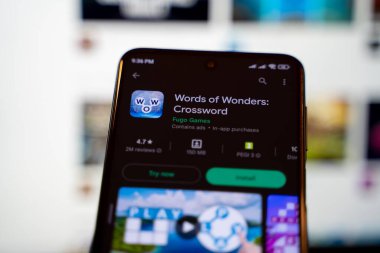 Harikalar Sözcükleri: Google Play 'de çapraz bulmaca, mobil oyun. Ankara, Türkiye - 28 Nisan 2023.
