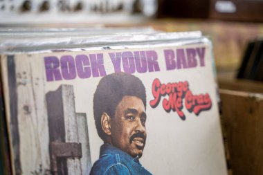 George McCrae 'nin Rock Your Baby albümü. Ankara, Türkiye - 7 Mayıs 2023.