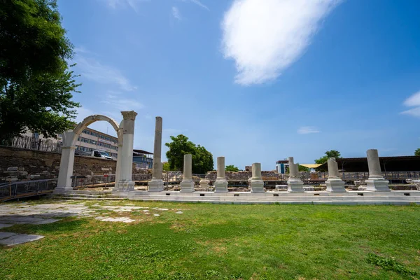斯迈纳的阿戈拉 Agora Smyrna 又称伊兹密尔的阿戈拉 Agora Izmir 是位于斯迈纳的古罗马阿戈拉 — 图库照片
