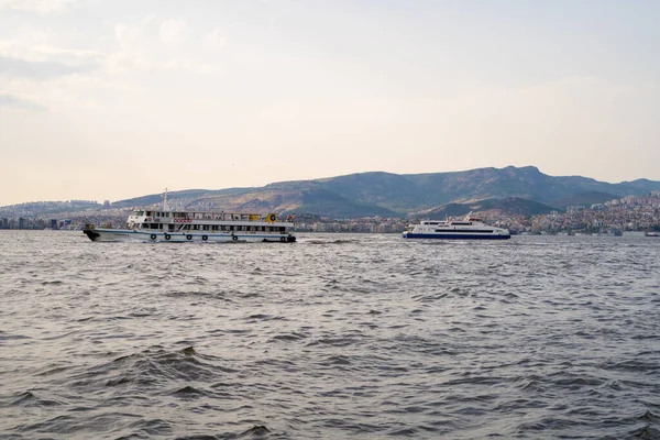 Utasszállító Kompok Izmir Öbölben Izmir Törökország 2023 Július — Stock Fotó
