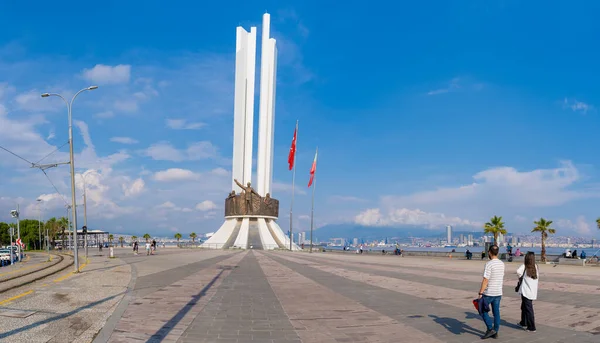Ataturk Monument Constitution Square Karsiyaka District Izmir Turquie 1Er Juillet — Photo