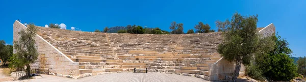 Πανοραμική Άποψη Του Αρχαίου Ελληνικού Θεάτρου Στην Αρχαία Πόλη Του — Φωτογραφία Αρχείου