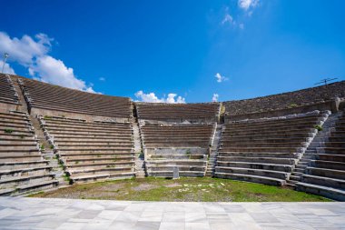 Bergama Asklepion Arkeoloji Alanındaki Antik Yunan amfitiyatrosuna Bakış.