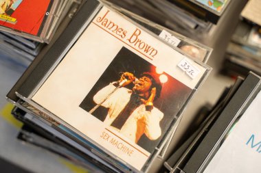 James Brown Sex Machine CD albümü bit pazarında. Ankara, Türkiye - 6 Ağustos 2023.