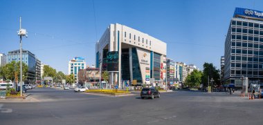 Kizilay Meydanı 'nın panoramik manzarası. Ankara, Türkiye - 16 Ağustos 2023.
