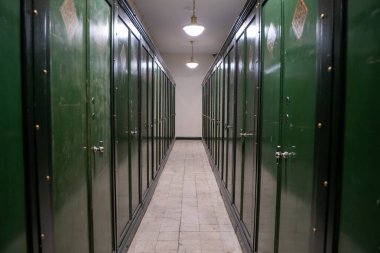 Ziraat Bankası Müzesi 'ndeki tarihi kasa. Ankara, Türkiye - 16 Ağustos 2023.