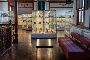 Gokyay Satranç Müzesi 'nde satranç setleri. Ankara, Türkiye - 19 Eylül 2023.