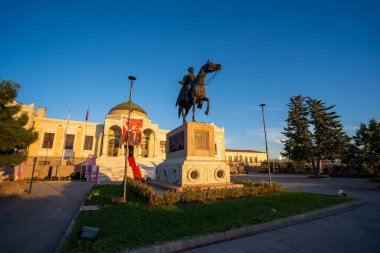 Ankara Etnoğrafya Müzesindeki Atatürk Anıtı. Ankara, Türkiye - 19 Eylül 2023.