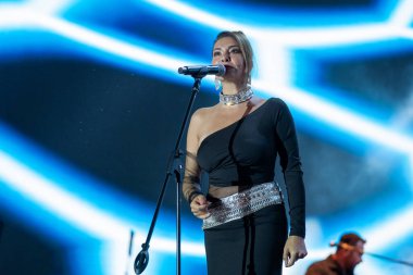 Ebru Yaşar konseri. Ebru Yaşar, Türk pop şarkıcısı. Ankara, Türkiye - 20 Eylül 2023.