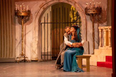 Tosca Operası 'nın sahne ve aktörleri. Ankara, Türkiye - 27 Eylül 2023.