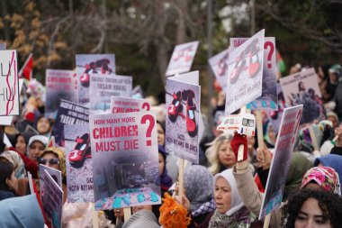 İsrail 'e karşı protesto. Türkiye 'de Filistin' i destekleyen göstericiler. Ankara, Türkiye - 20 Kasım 2023.