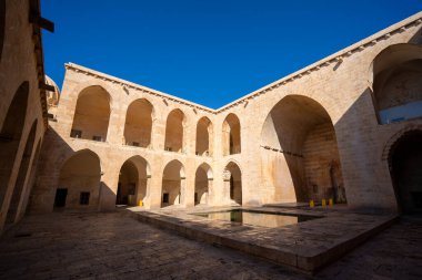 Kasimiye Medrese veya Kasim Paşa Medrese, Mardin ilinin eski bir medresesidir..