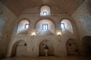 Mor Gabriel Manastırı, dünyanın en eski Suriye Ortodoks manastırı olarak da bilinir. Midyat, Mardin, Türkiye.