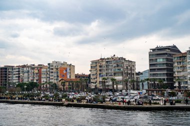 Karsiyaka Bölgesi, İzmir Körfezi 'nden. İzmir, Türkiye - 3 Ocak 2024.