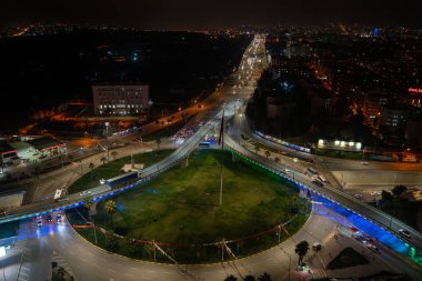 Geceleri Şanlıurfa şehir merkezinin havadan görünüşü.