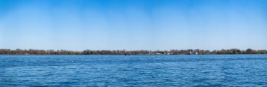 Ontario Gölü ve Toronto Adaları 'nın panoramik manzarası.