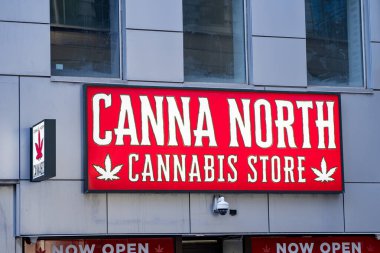 Toronto 'da Canna North Cannabis Store' da. Toronto, Kanada - 30 Nisan 2024.