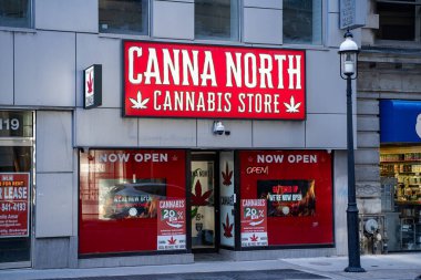 Toronto 'da Canna North Cannabis Store' da. Toronto, Kanada - 30 Nisan 2024.