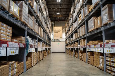 IKEA mağazasının iç manzarası. Toronto, Kanada - 14 Mayıs 2024.